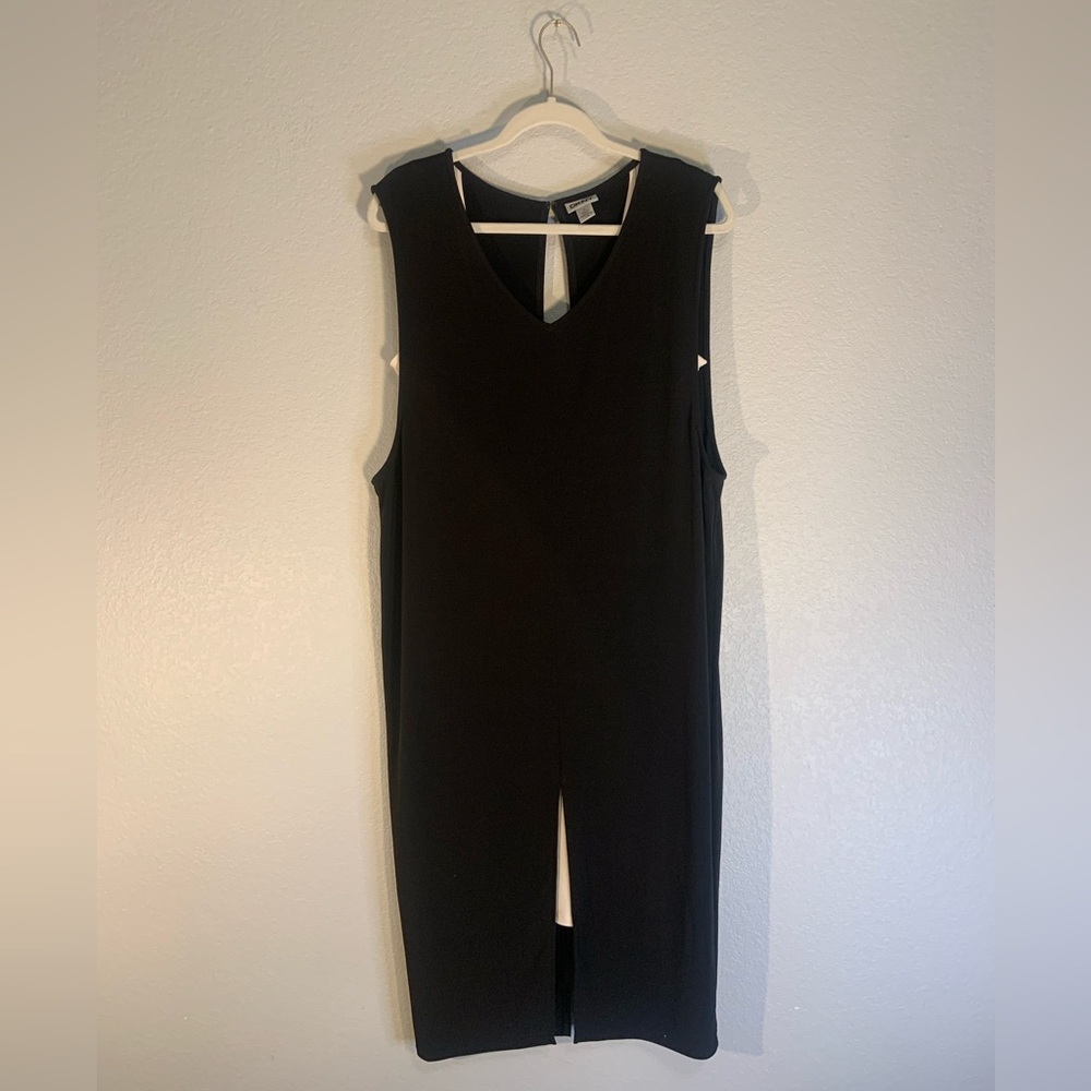 DKNY Black Sleeveless MIDI/ MAXI Dress w/ Attached White Dress Lined Inside 🖤🤍